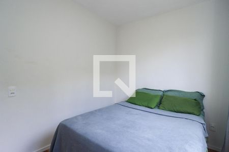 Quarto 1 de apartamento para alugar com 2 quartos, 42m² em Jardim Maria Duarte, São Paulo