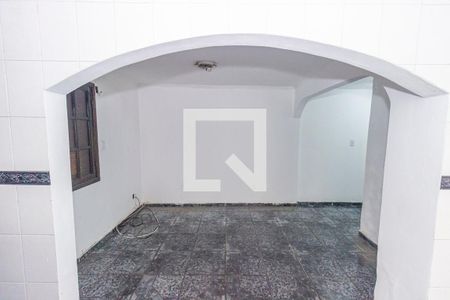 Sala de casa para alugar com 2 quartos, 150m² em Bento Ribeiro, Rio de Janeiro