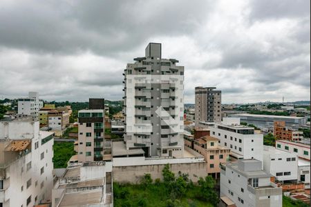 Varanda da Sala de apartamento para alugar com 2 quartos, 113m² em Cabral, Contagem