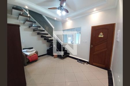 Sala 1 de casa para alugar com 3 quartos, 150m² em Centro, São Vicente