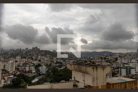 Vista do Quarto 1 de apartamento para alugar com 3 quartos, 76m² em Jardim America, Belo Horizonte