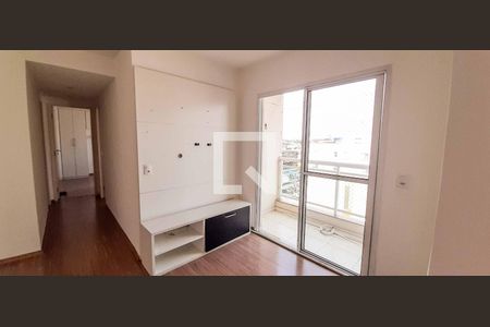 Sala de apartamento para alugar com 2 quartos, 56m² em Km 18, Osasco