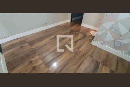 Sala de casa para alugar com 2 quartos, 100m² em Jaguaribe, Osasco