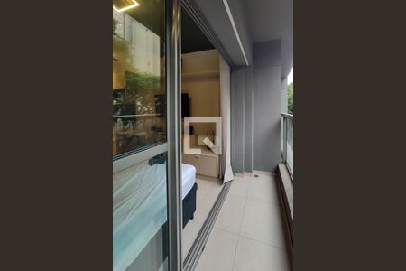 Studio para alugar com 40m², 1 quarto e sem vaga Studio para alugar com 40m², 1 quarto e sem vagaVaranda