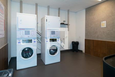 Studio para alugar com 40m², 1 quarto e sem vaga Studio para alugar com 40m², 1 quarto e sem vagaÁrea comum