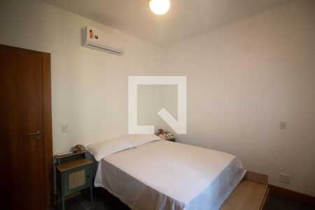 Quarto 1 de casa para alugar com 3 quartos, 128m² em Barra da Tijuca, Rio de Janeiro