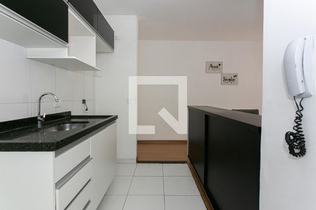 Cozinha de apartamento para alugar com 2 quartos, 54m² em Vila Bela, São Paulo