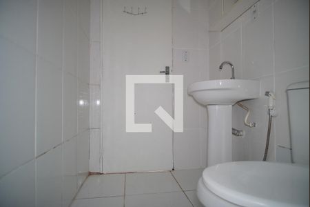 Banheiro de apartamento à venda com 1 quarto, 44m² em Agronomia, Porto Alegre