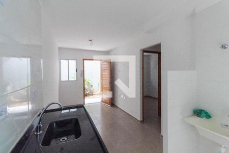 Sala/Cozinha de apartamento à venda com 2 quartos, 37m² em Vila Nhocuné, São Paulo