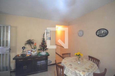 Sala de casa para alugar com 2 quartos, 123m² em Olinda, Nilópolis