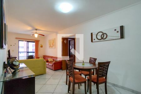 Sala de apartamento para alugar com 2 quartos, 85m² em Guilhermina, Praia Grande