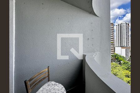 Sacada de apartamento à venda com 3 quartos, 83m² em Campo Belo, São Paulo