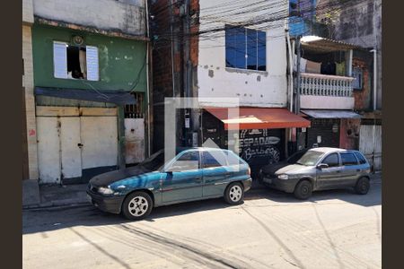 Casa à venda com 90m², 2 quartos e sem vaga Casa à venda com 90m², 2 quartos e sem vagaFachada