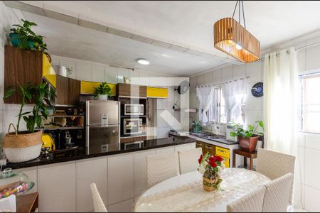 Casa à venda com 90m², 2 quartos e sem vaga Casa à venda com 90m², 2 quartos e sem vagaCozinha