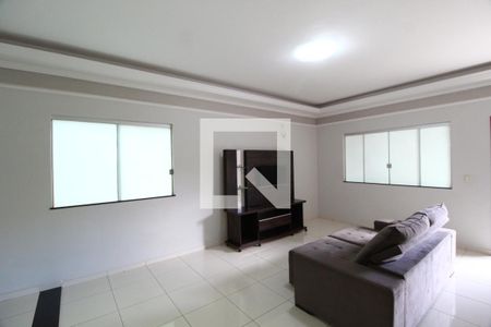 Sala de casa para alugar com 3 quartos, 360m² em Santa Mônica, Uberlândia