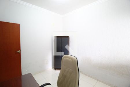 Quarto 2 de casa para alugar com 3 quartos, 360m² em Santa Mônica, Uberlândia