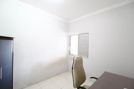 Quarto 2 de casa para alugar com 3 quartos, 360m² em Santa Mônica, Uberlândia