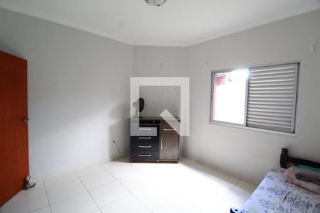 Quarto 1 de casa para alugar com 3 quartos, 360m² em Santa Mônica, Uberlândia