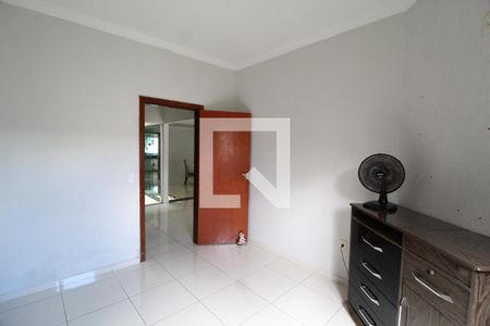 Quarto 1 de casa para alugar com 3 quartos, 360m² em Santa Mônica, Uberlândia