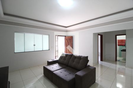 Sala de casa para alugar com 3 quartos, 360m² em Santa Mônica, Uberlândia