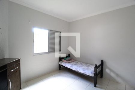 Quarto 1 de casa para alugar com 3 quartos, 360m² em Santa Mônica, Uberlândia