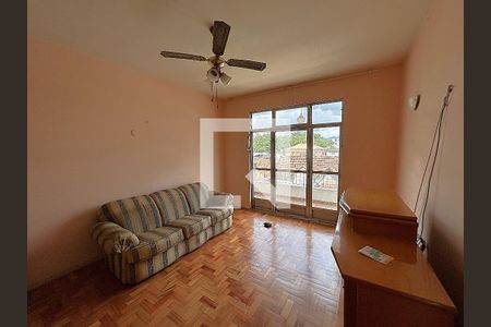 Sala de apartamento para alugar com 2 quartos, 68m² em Marechal Hermes, Rio de Janeiro