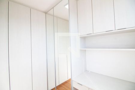 Quarto 1 de apartamento para alugar com 2 quartos, 34994m² em Jardim Promissao, São Paulo