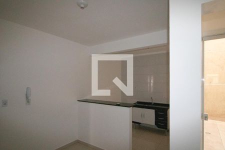 Sala e Cozinha de kitnet/studio para alugar com 1 quarto, 29m² em Parque Edu Chaves, São Paulo