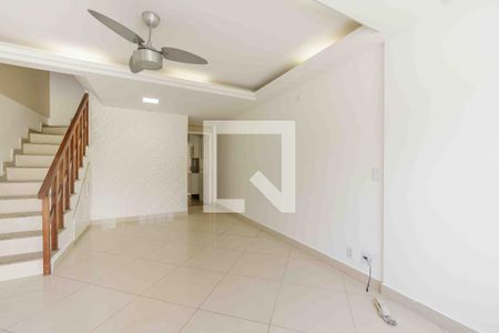 Sala de casa à venda com 3 quartos, 120m² em Recreio dos Bandeirantes, Rio de Janeiro