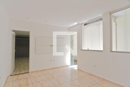 Sala de casa para alugar com 1 quarto, 55m² em Jardim Regina, São Paulo