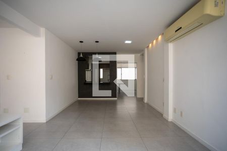 Sala de apartamento para alugar com 3 quartos, 141m² em Tijuca, Rio de Janeiro