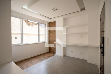 Sala de apartamento para alugar com 3 quartos, 141m² em Tijuca, Rio de Janeiro