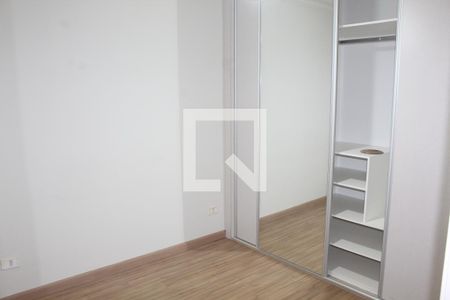 Quarto 1 de casa de condomínio para alugar com 2 quartos, 80m² em Jardim Petropolis, Cotia