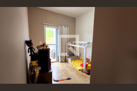 Casa à venda com 330m², 3 quartos e 3 vagas Casa à venda com 330m², 3 quartos e 3 vagasQuarto 2