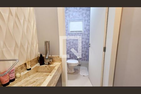 Lavabo de casa para alugar com 3 quartos, 330m² em Loteamento Jardim Tropical, Jundiaí