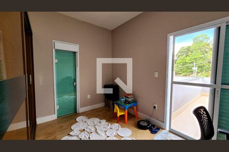 Casa à venda com 330m², 3 quartos e 3 vagas Casa à venda com 330m², 3 quartos e 3 vagasQuarto 3