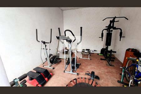 Casa à venda com 330m², 3 quartos e 3 vagas Casa à venda com 330m², 3 quartos e 3 vagasAcademia