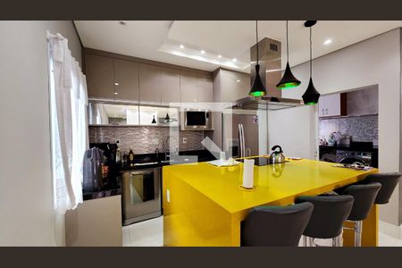 Casa à venda com 330m², 3 quartos e 3 vagas Casa à venda com 330m², 3 quartos e 3 vagasCozinha