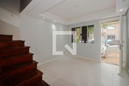 Sala de casa de condomínio para alugar com 3 quartos, 104m² em Humaitá, Porto Alegre