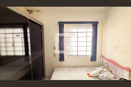 Casa à venda com 150m², 3 quartos e 2 vagas Casa à venda com 150m², 3 quartos e 2 vagasQuarto 1