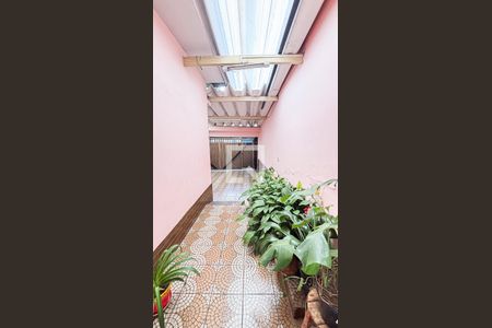 Casa à venda com 150m², 3 quartos e 2 vagas Casa à venda com 150m², 3 quartos e 2 vagasQuintal