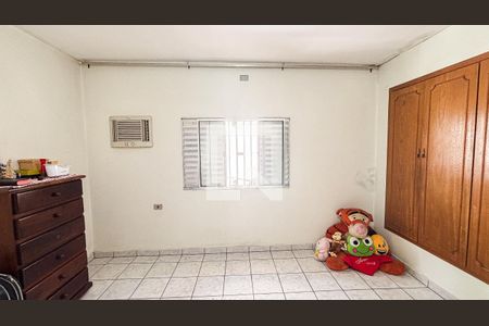 Casa à venda com 150m², 3 quartos e 2 vagas Casa à venda com 150m², 3 quartos e 2 vagasQuarto 3