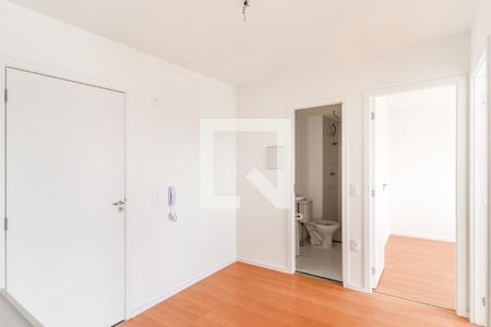 Sala/Cozinha de apartamento para alugar com 2 quartos, 28m² em Vila das Belezas, São Paulo