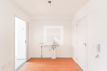 Sala/Cozinha de apartamento para alugar com 2 quartos, 28m² em Vila das Belezas, São Paulo