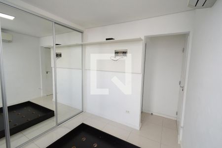 Suíte de apartamento para alugar com 2 quartos, 75m² em Vila Constanca, São Paulo