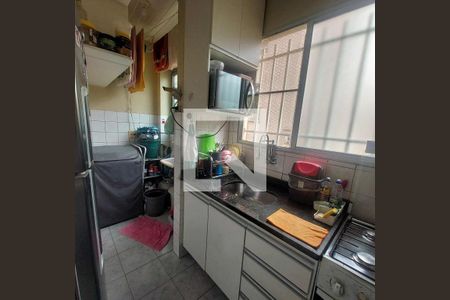 Cozinha de apartamento à venda com 2 quartos, 48m² em Arpoador, Contagem