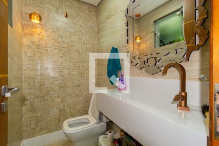 Lavabo de casa para alugar com 4 quartos, 295m² em Água Rasa, São Paulo