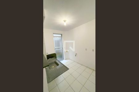 Cozinha  de apartamento à venda com 2 quartos, 45m² em Califórnia, Belo Horizonte