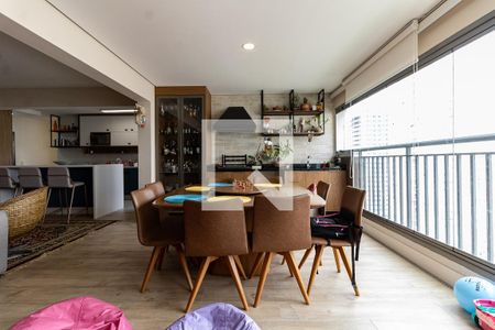 Varanda de apartamento à venda com 3 quartos, 150m² em Jardim Prudência, São Paulo