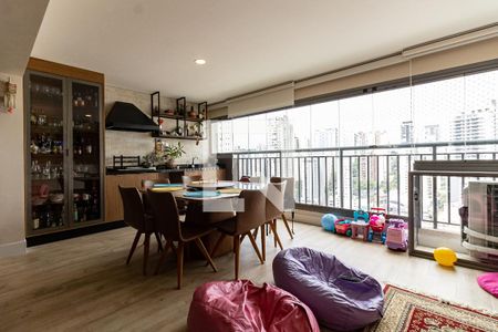 Varanda de apartamento à venda com 3 quartos, 150m² em Jardim Prudência, São Paulo